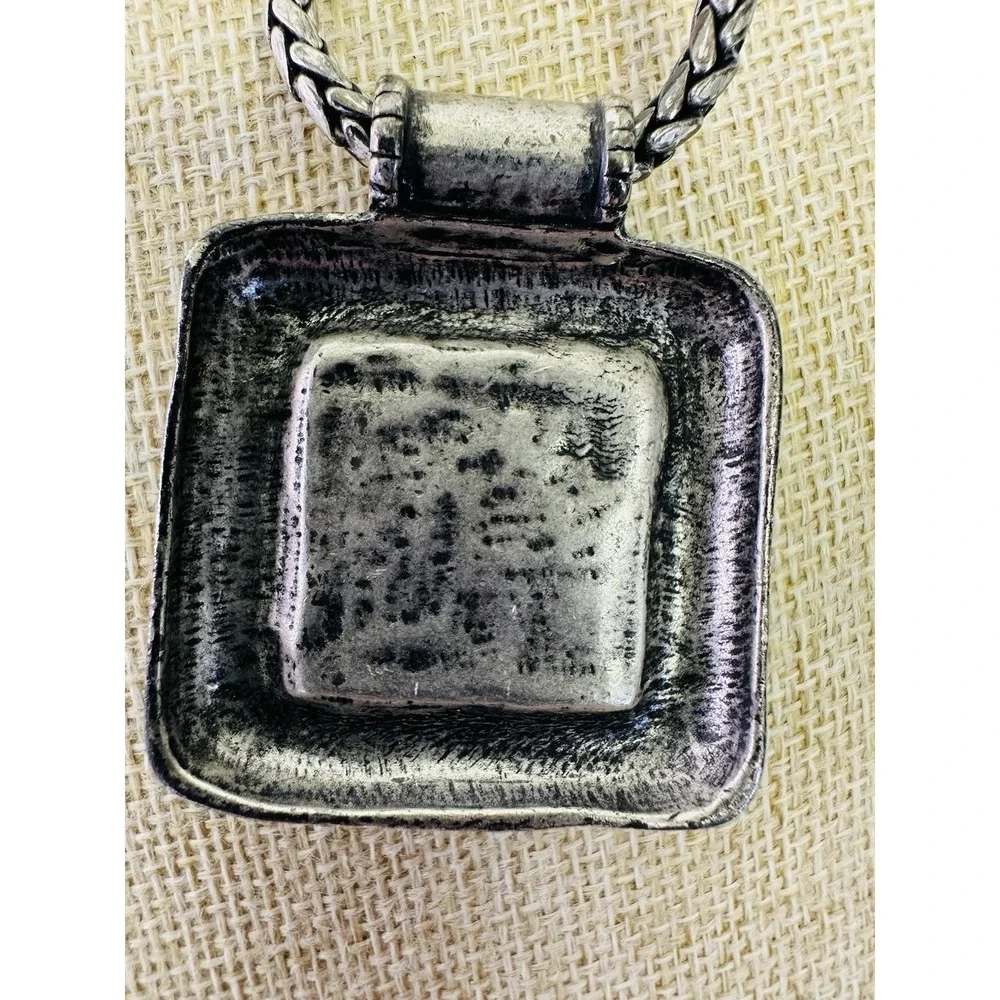 Chico's Vintage Silver Tone Rustic‎ Pendant Necklace 18